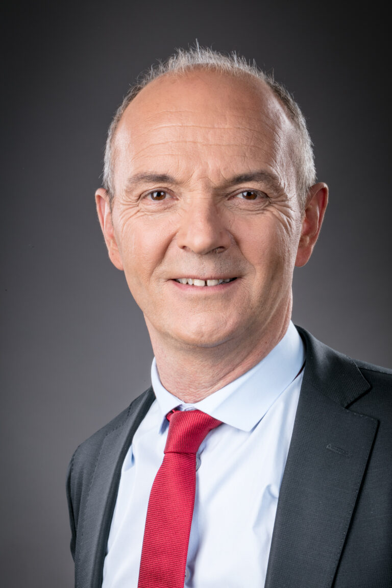 Claude AUBERT